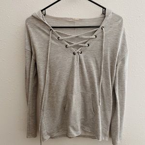 Lace up pullover sweater / long sleeve